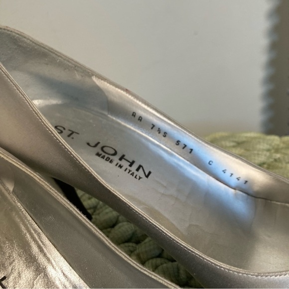 St. John Silver Satin Rhinestone Embroidered Point Toe Heel Slip On Pumps - Picture 7 of 10